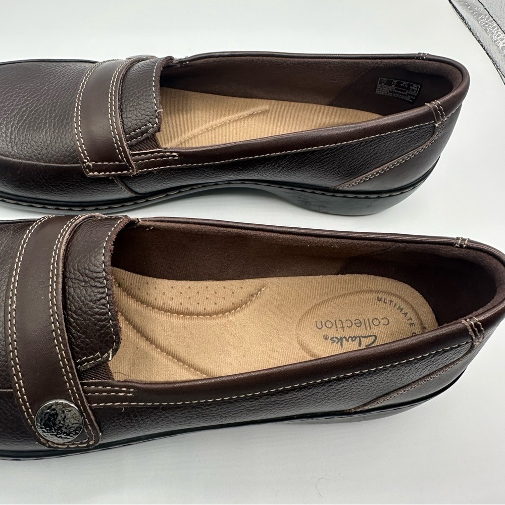 Collection by Clarks Women’s 10 Cora Daisy Brown Loafers Slip On Low Wedge - Picture 8 of 8